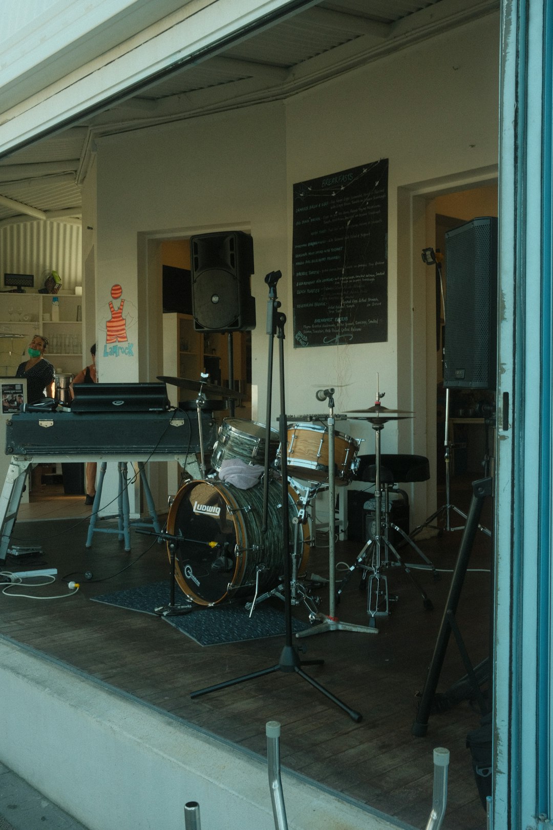 Кто озвучивал главного героя в мультфильме Душа?